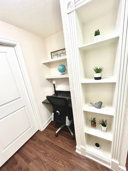 Luxury 1Bedroom/Pool View/ Galleria W/Study Desk 휴스턴 외부 사진