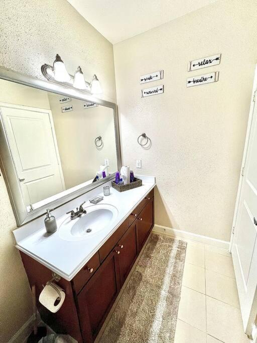 Luxury 1Bedroom/Pool View/ Galleria W/Study Desk 휴스턴 외부 사진