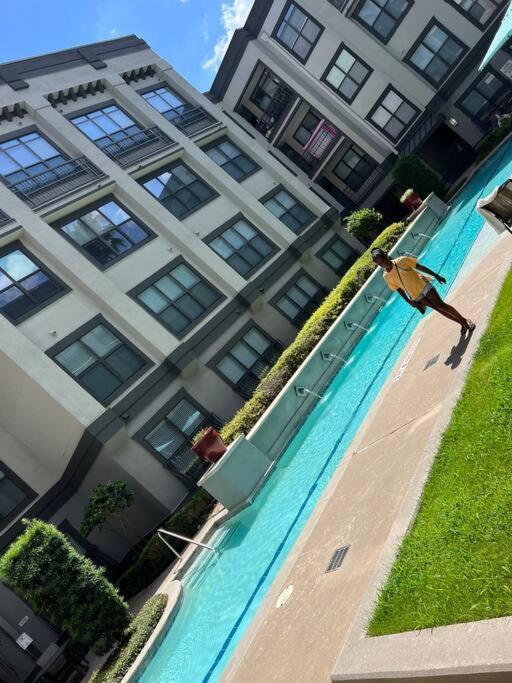 Luxury 1Bedroom/Pool View/ Galleria W/Study Desk 휴스턴 외부 사진